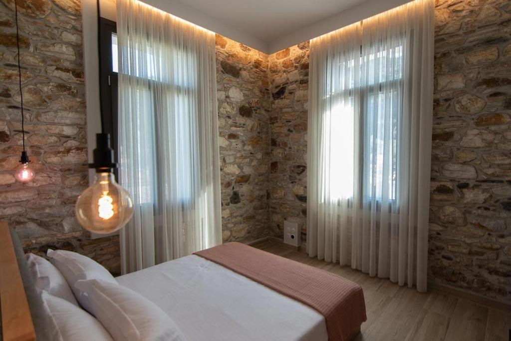 Villa Samos - Renovated Stone Villa With Private Pool- 2 Min From The Sea! Ágios Konstantínos Extérieur photo